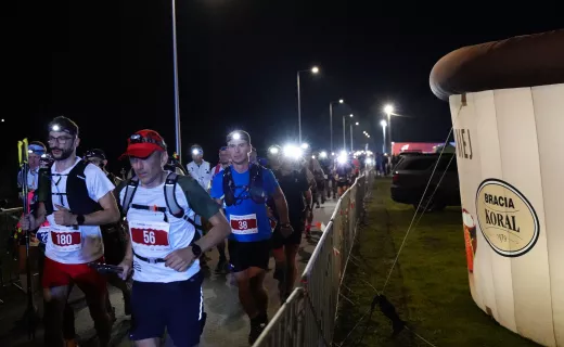 Największe wyzwanie Festiwalu Biegowego! Bieg na 100 km wystartował w środku nocy - 79